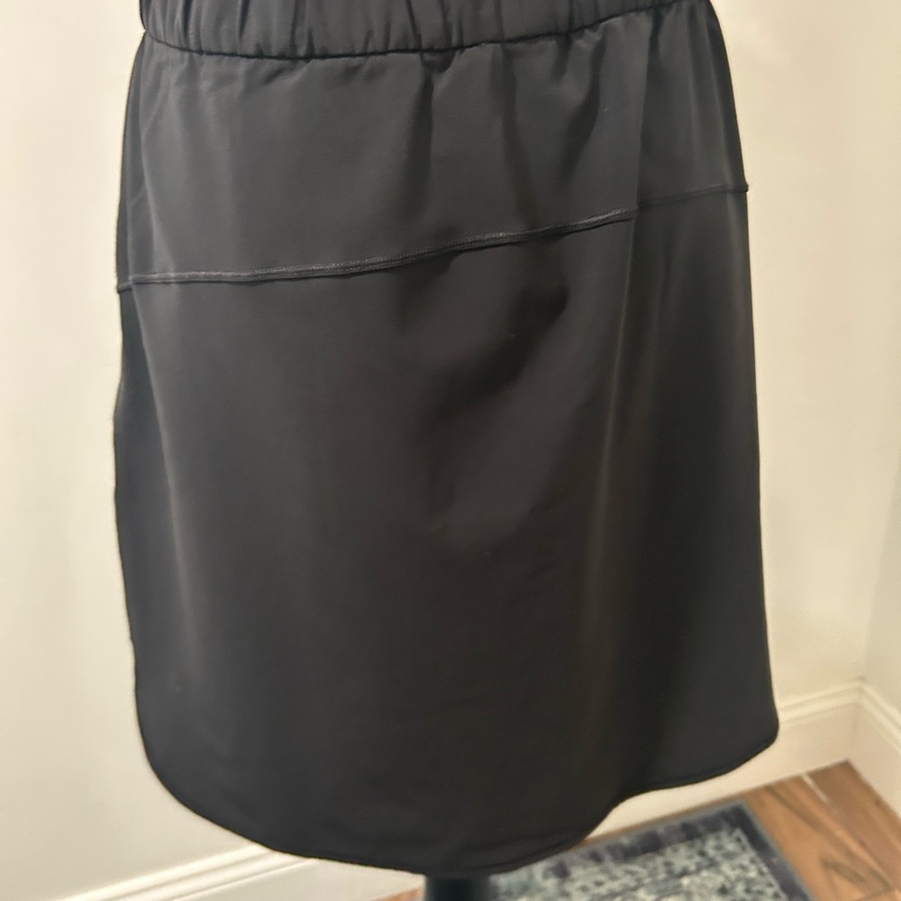 Lululemon Athletica Black on the Fly Skirt for Casual Wear size 8 - Picture 5 of 10